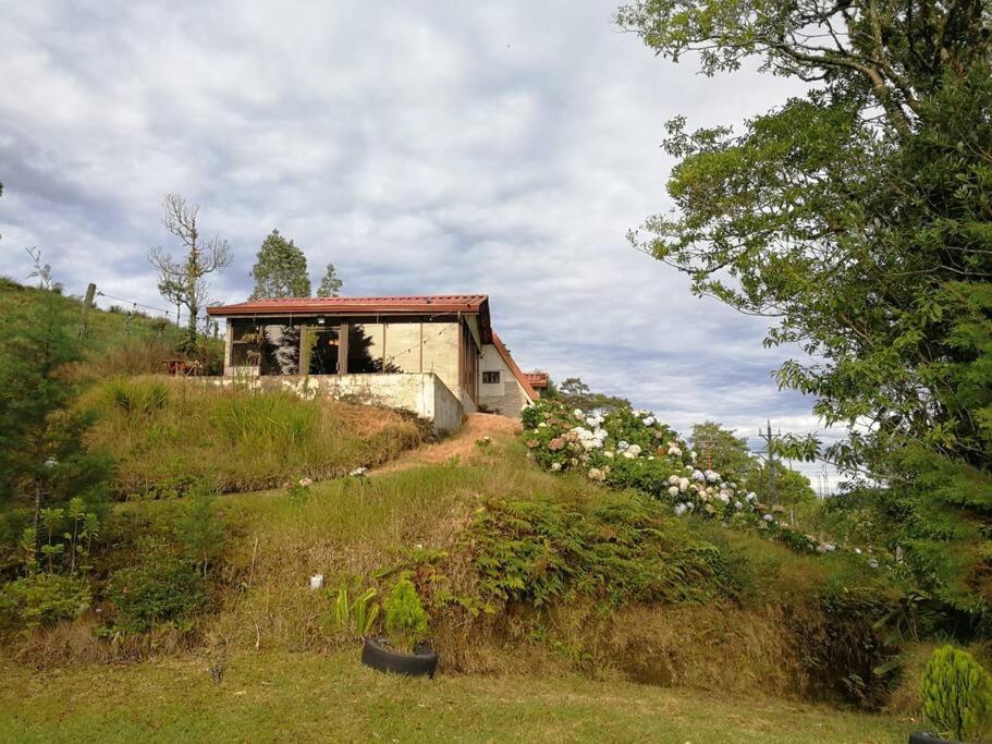 La Cabana Heredia Bagian luar foto